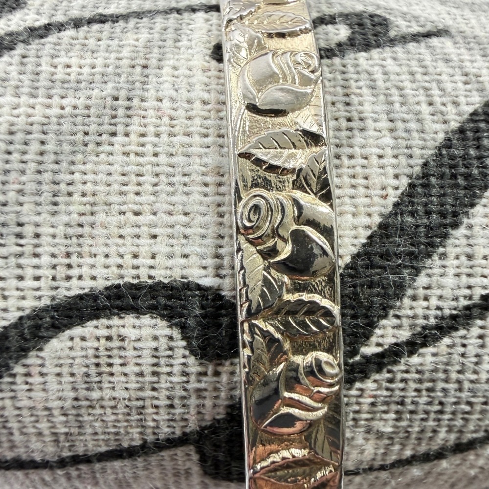 Rose Floral Bangle Bracelet Women 7.75 Gold Tone Embossed Vintage Style Jewelry - Picture 5 of 7